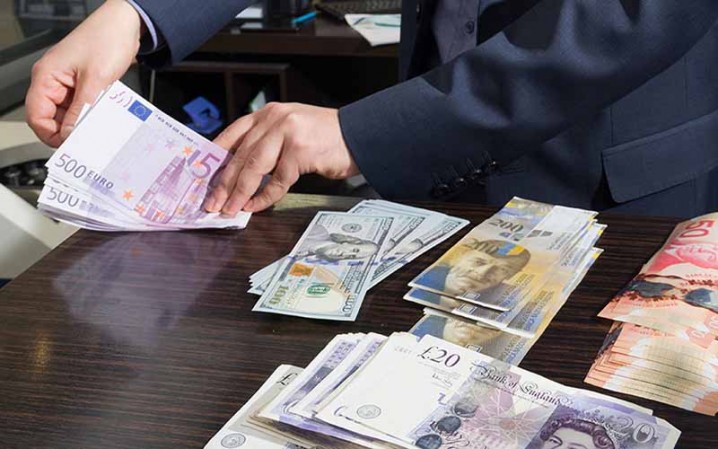 تدوین قانونی تحت عنوان سرمایه‌گذاری ارزی از سوی مجلس/ارز دیگر رشد قیمتی را تجربه نخواهد کرد